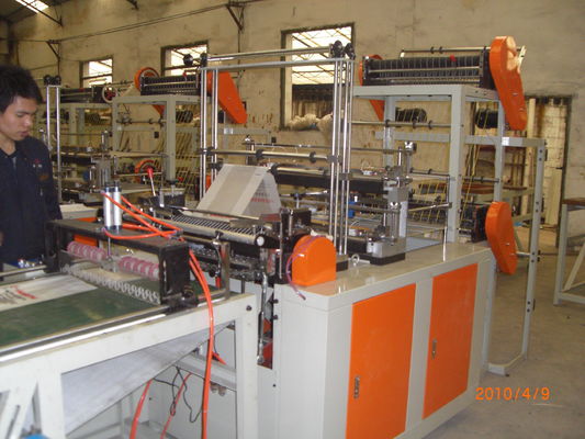 China Cold Cutting Plastic Bag Making Machine supplier