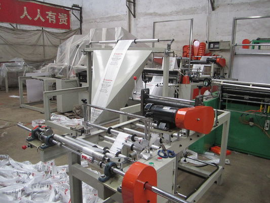 China PLC T Shirt Polythene bag making machine Single line With Servo motor supplier